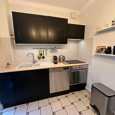 Hébergement de vacances Maison De Centre-ville Au Calme Avec Jardin Et Parkings Caen