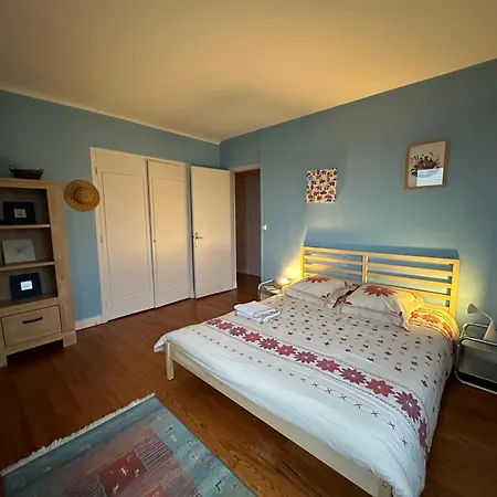 Prázdninový dům Maison De Centre-ville Au Calme Avec Jardin Et Parkings *