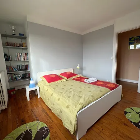 Feriehus Maison De Centre-ville Au Calme Avec Jardin Et Parkings *