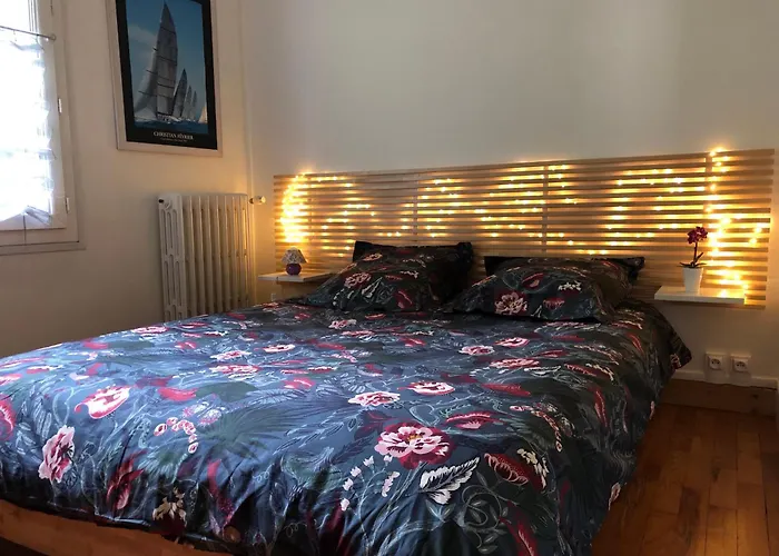 펜션 Maison De Centre-ville Au Calme Avec Jardin Et Parkings *