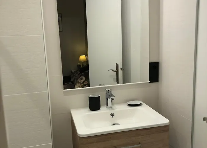 Maison De Centre-ville Au Calme Avec Jardin Et Parkings * 캉