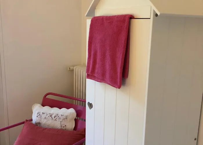 Maison De Centre-ville Au Calme Avec Jardin Et Parkings