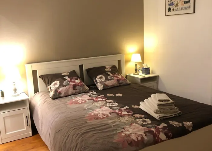 Maison De Centre-ville Au Calme Avec Jardin Et Parkings 펜션 캉