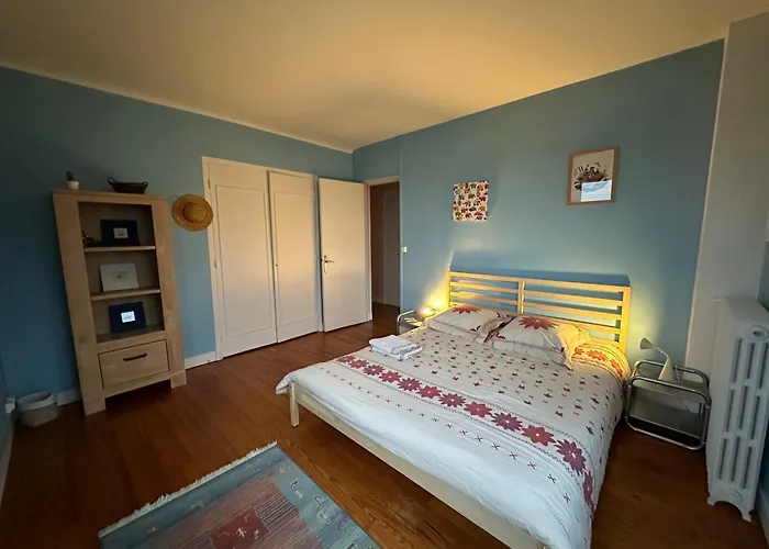 Feriehus Maison De Centre-ville Au Calme Avec Jardin Et Parkings *