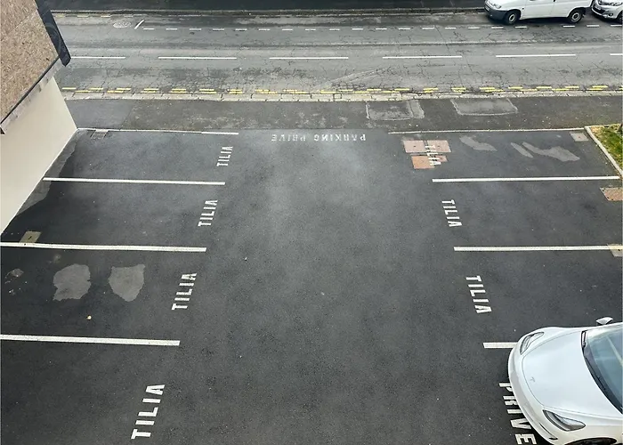 Maison De Centre-ville Au Calme Avec Jardin Et Parkings Feriehus Caen